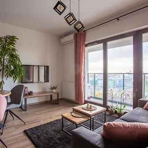  Apartment Glamour View